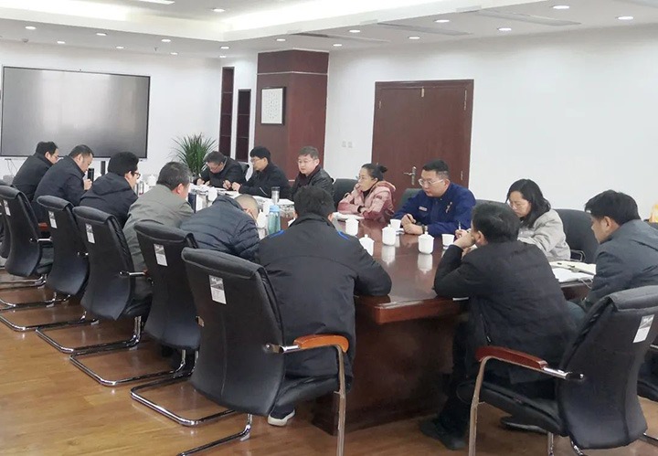 云煤（东升国际官网）集团副总工程师喻翔一行到曲煤焦化公司发展春节前安全消防查抄