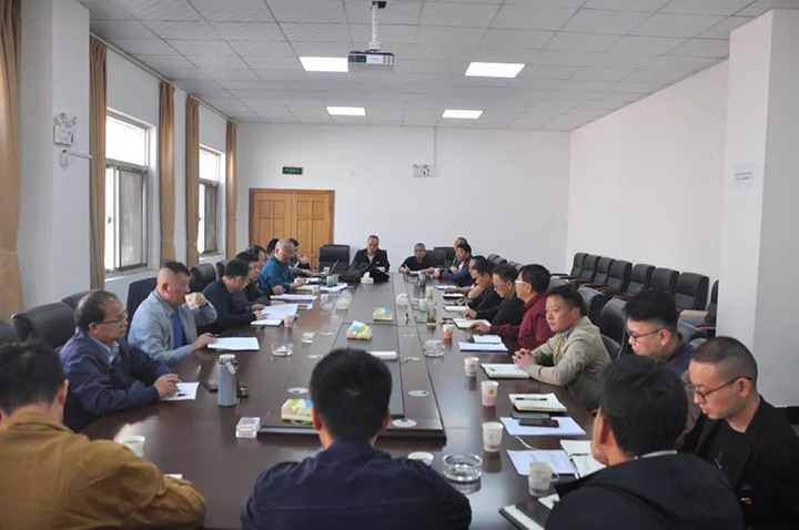 云煤（东升国际官网）集团总经理助理陈家昆一行到陆东煤矿公司发展安全查抄