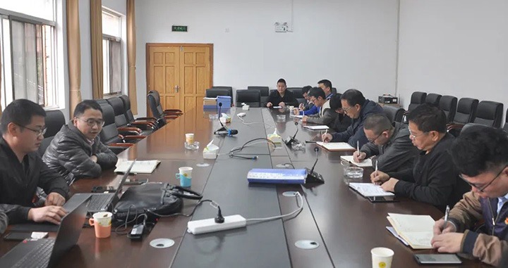 云煤（东升国际官网）集团驻曲靖放哨组赴陆东煤矿公司发展4月份安全督导放哨