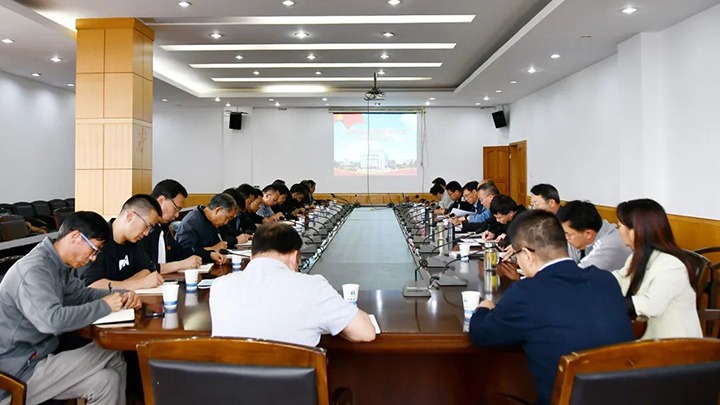 云煤（东升国际官网）集团党委第二工作组列席旁听云维集团党委理论进建中心组进建