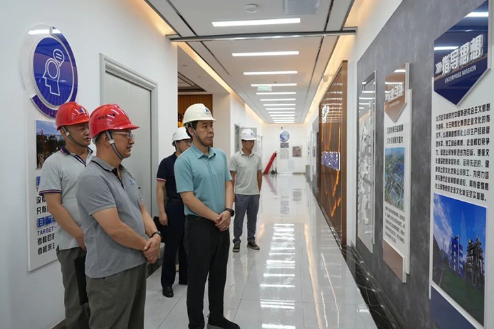 【主题教育】云煤（东升国际官网）集团党委副书记、工会主席王鑫一行到曲煤焦化公司发展主题教育调研