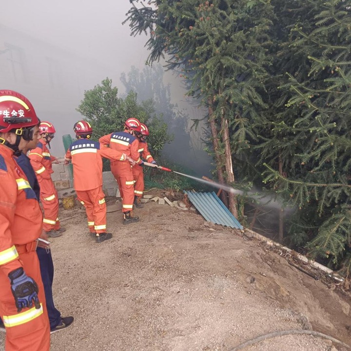 【聚焦云煤】你们来了，我们就安心了——东源队成功杀绝富源县山火