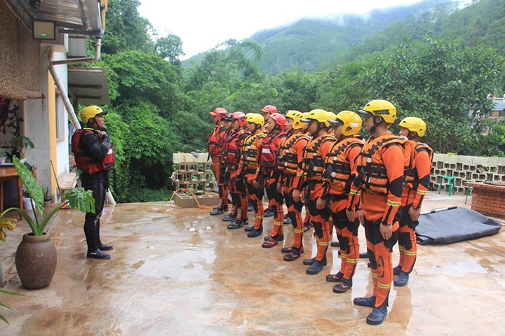 东源队勇赴普洱幼黑江，提升激流水域接济能力