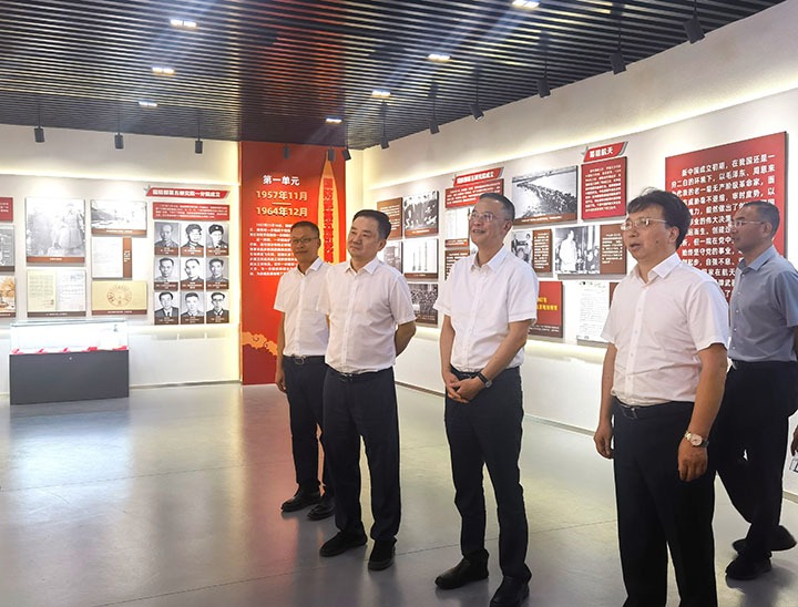 能投集团、煤炭产业集团党委书记、董事长胡均赴北京造访中国运载火箭技术钻研院