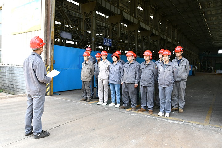 “严”字当头，让安全出产“始终如一”