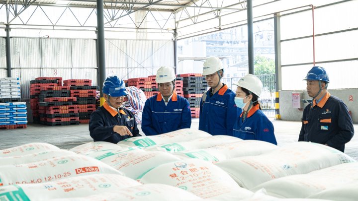 党建引领促发展，产融协同谱新篇——云南解化与云能本钱发展党建联建活动