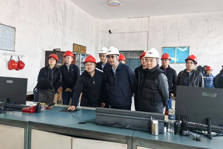 云煤集团党委委员、副总经理缪和星到恩洪煤业公司调研